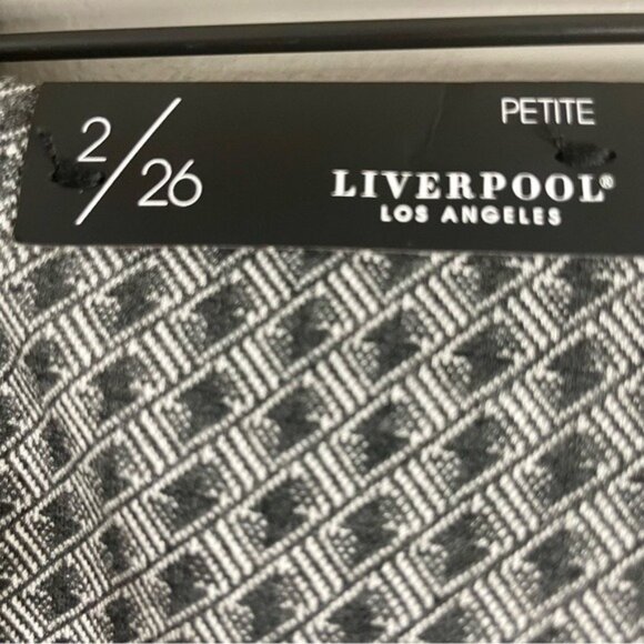 Liverpool Stretch Pencil Skirt - Picture 4 of 6